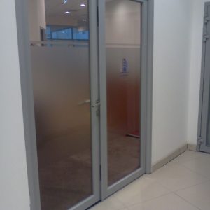 Противопожарная двупольная дверь со стеклом / серия FRM7300