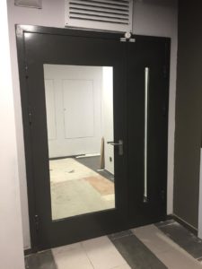 Ударостойкая (антивандальная) противопожарная дверь / серия FRM7473